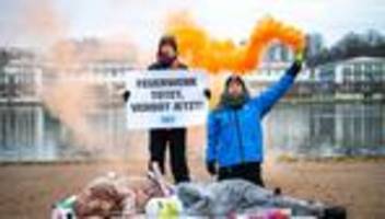 Vor Innenministerkonferenz: Feuerwerk tötet - Aktivisten fordern Verbot an Silvester