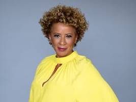 18 jahre. unglaublich: arabella kiesbauer staunt über ihre tochter