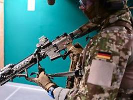 800 Millionen für Sturmgewehre : Bundeswehr erhält mehr als zwei Milliarden Euro für Aufrüstung