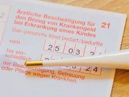 Fragen und Antworten: Kind krank: Was berufstätige Eltern wissen müssen