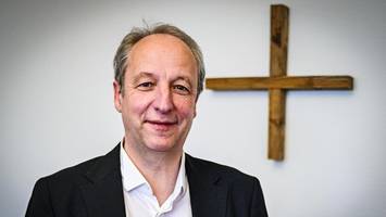 Wehrdienst: Berliner Landesbischof fordert Generationengerechtigkeit