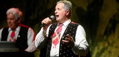Norbert Rier erholt sich von Herz-OP: Sänger der Kastelruther Spatzen wird bei Weihnachtstour durch Sohn ersetzt