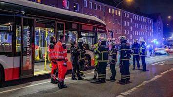 Busfahrer verhindert Schlimmeres – zwei Fahrgäste im Krankenhaus