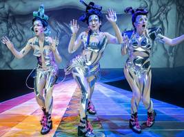 theater: „ich bin nur code / ich bin nicht kolonial“