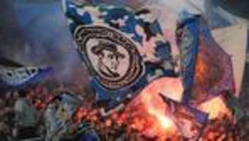 Vor dem Nordderby: Provokante Anti-HSV-Plakate vor Nordderby gegen Werder