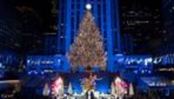 Weihnachts-Tradition: Lichter am Rockefeller-Weihnachtsbaum in New York angeknipst