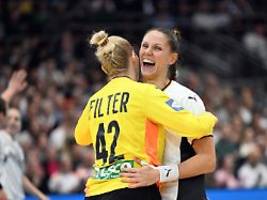 Medaillentraum lebt: DHB-Frauen demontieren Montenegro - und stürmen ins WM-Viertelfinale