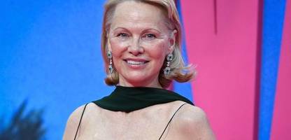 Pamela Anderson: Schauspielerin vermisst ihren finnischen Nachnamen