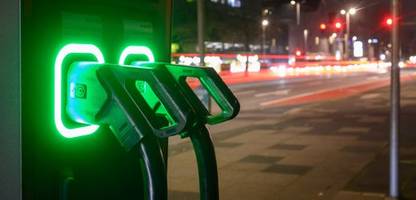 berlin: bundestag verlängert steuerbefreiung für e-autos