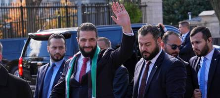 Ein Jahr nach der Flucht von Assad: Wohin führt al-Scharaa Syrien?