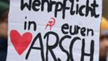 Protestaktion: Protest gegen Wehrpflichtpläne in Sachsen-Anhalt