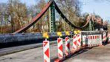 verkehr: mühlentorbrücke in lübeck wegen bauschäden voll gesperrt