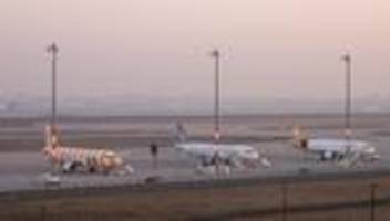 asylpolitik: bund übernimmt finanzierung von eu-asylzentren an flughäfen