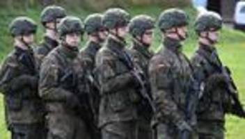 Wehrdienstreform: Kritiker fordern Klarheit über Pflichtdienst