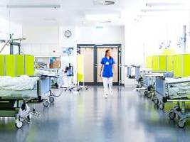 größter finanzieller druck: krankenkassen erwirtschaften Überschuss - warken bremst erwartungen