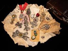 Schmuck wieder aufgetaucht: Österreich tritt Streit um Habsburg-Juwelen los