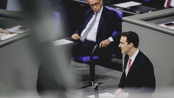 beinahe-crash bei der rente: merz glaubt dem eigenen sound zu sehr