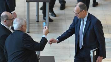 rente: paket beschlossen – diese zahl muss friedrich merz jetzt alarmieren