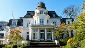 la voix de carmen neu arrangiert: wenn der vater zum vergewaltiger wird