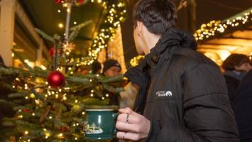 weihnachtsmärkte in hamburg: 17-jähriger kauft glühwein mit schuss – als test