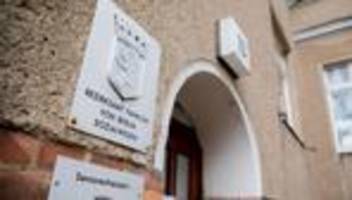 Begegnungsstätte für Senioren: Lösung für Hausbesetzer-Senioren in der Stillen Straße