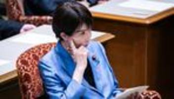 sanae takaichi: von china verachtet – zu hause beliebt