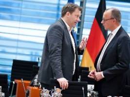 Rente geschafft, aber ...: Diese Probleme muss Merz bis Weihnachten noch regeln