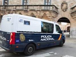 taxifahrer entschädigt: nach prügelattacke: essener polizist entgeht haft auf mallorca