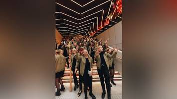 besonderes adventskonzert: vorstadtwibes singen für suppenhühner