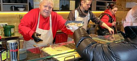 „Das ist meine Welt“: Die Liebe führte ihn vor 50 Jahren auf den Christkindlesmarkt