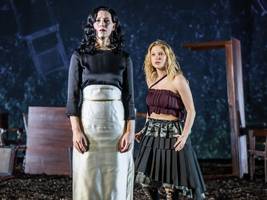 Theater: Sparen ist zu teuer