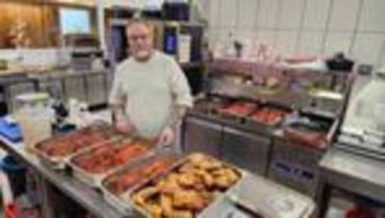 Herzensmomente am Nikolaustag: Weihnachtsessen für 1.000 Bedürftige