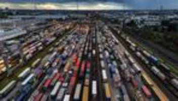 notfälle: unfall bei reparatur: zwei tote nach sturz in köln