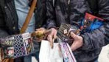 Silvester: Feuerwehr und Klinik geben Tipps zum Umgang mit Feuerwerk