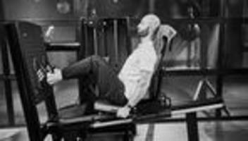 unser personal trainer: die beinpresse