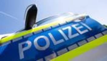 Verkehr: Mann rast vor Kontrolle davon - Fahrer und Kind verletzt