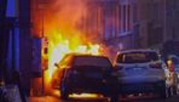 wuppertal: stromkasten bei unfall beschädigt - vier straßen ohne strom