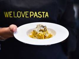 streit um produktfälschungen: falsche carbonara im eu-supermarkt bringt italien auf die palme