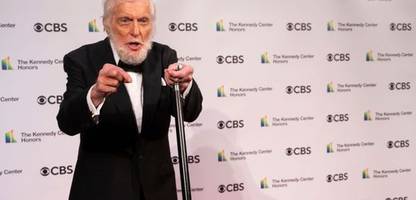 US-Schauspieler Dick Van Dyke wird hundert – und tanzt noch immer