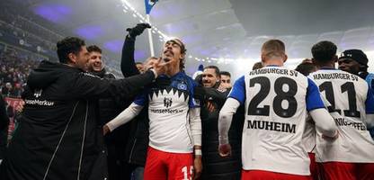 Fußball-Bundesliga: HSV siegt im Nordderby gegen Werder Bremen durch ein Tor von Yussuf Poulsen