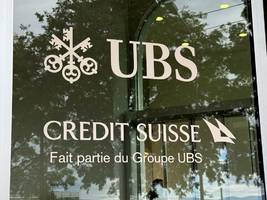 Banken: UBS soll weitere 10 000 Stellen streichen