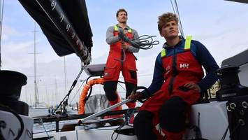 drama im südpolarmeer: angehörige bangen um hamburger segler