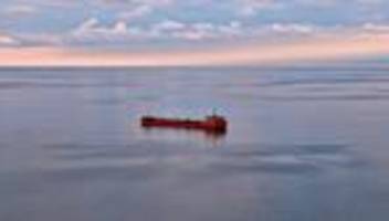 angriff auf russische tanker: die jagd auf die schattenflotte ist eröffnet