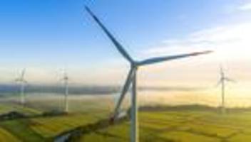 stromproduktion in deutschland: energie kam im sommer zu zwei dritteln aus erneuerbaren quellen