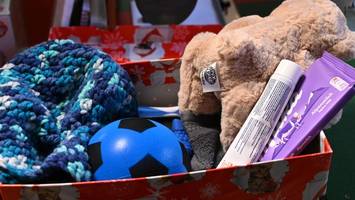 aktion „weihnachten im schuhkarton“ – werkstatt in berlin ist das herz