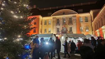Weihnachtsmarkt verwandelt die Altstadt Köpenick und die Schlossinsel