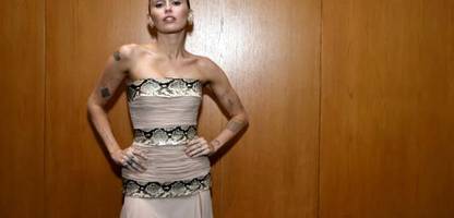 miley cyrus hat eine papier-phobie: »möchte mich beim anschauen übergeben«