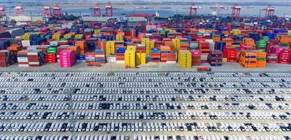 China: Exporteure peilen Billionenmarke an