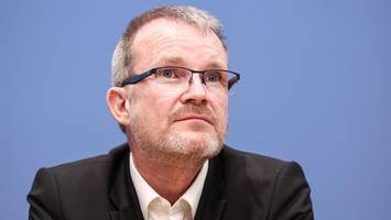 chef der techniker krankenkasse rechnet mit steigenden beiträgen