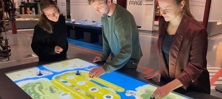 Welchen Preis hat der Stoff? Augsburger Textilmuseum präsentiert interaktives Spiel